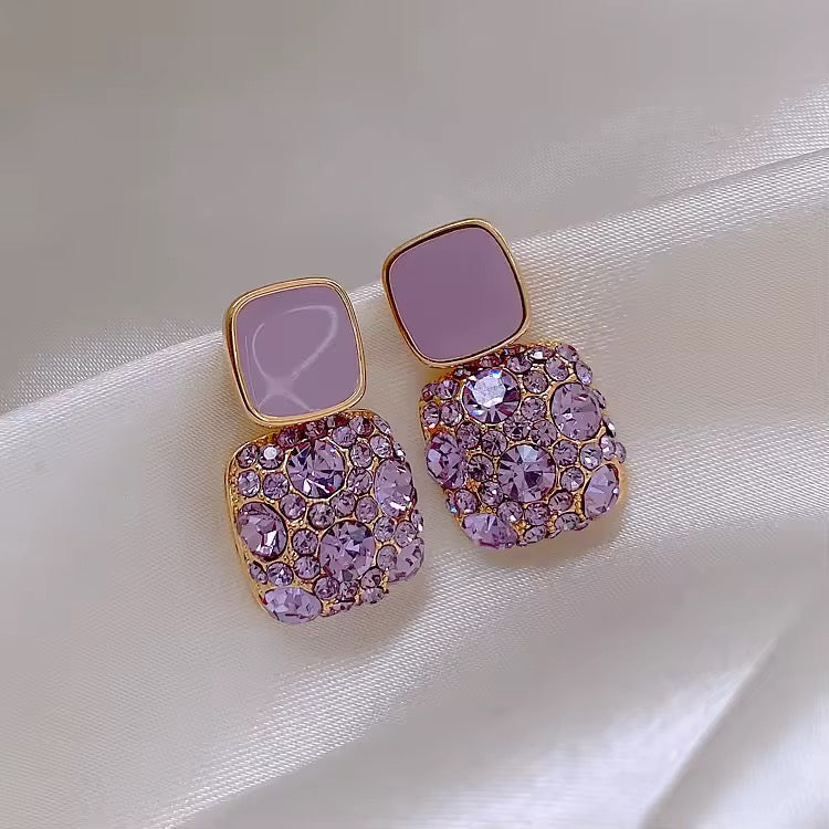 Crystal Square Stud Earrings – Gold-Tone Statement Jewelry