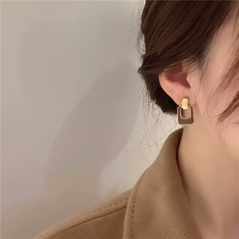 Red coffee Color girl Cute jewellery.