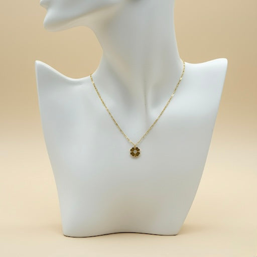 Elegant Gold-Plated Clover Pendant Necklace